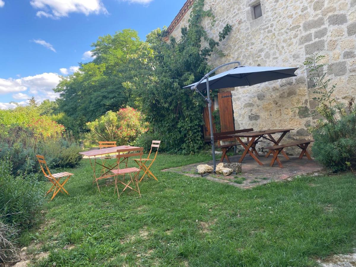 Chez Sophie -Chambres D'Hotes, Gite Et Gite Equestre Clermont-Dessous 외부 사진