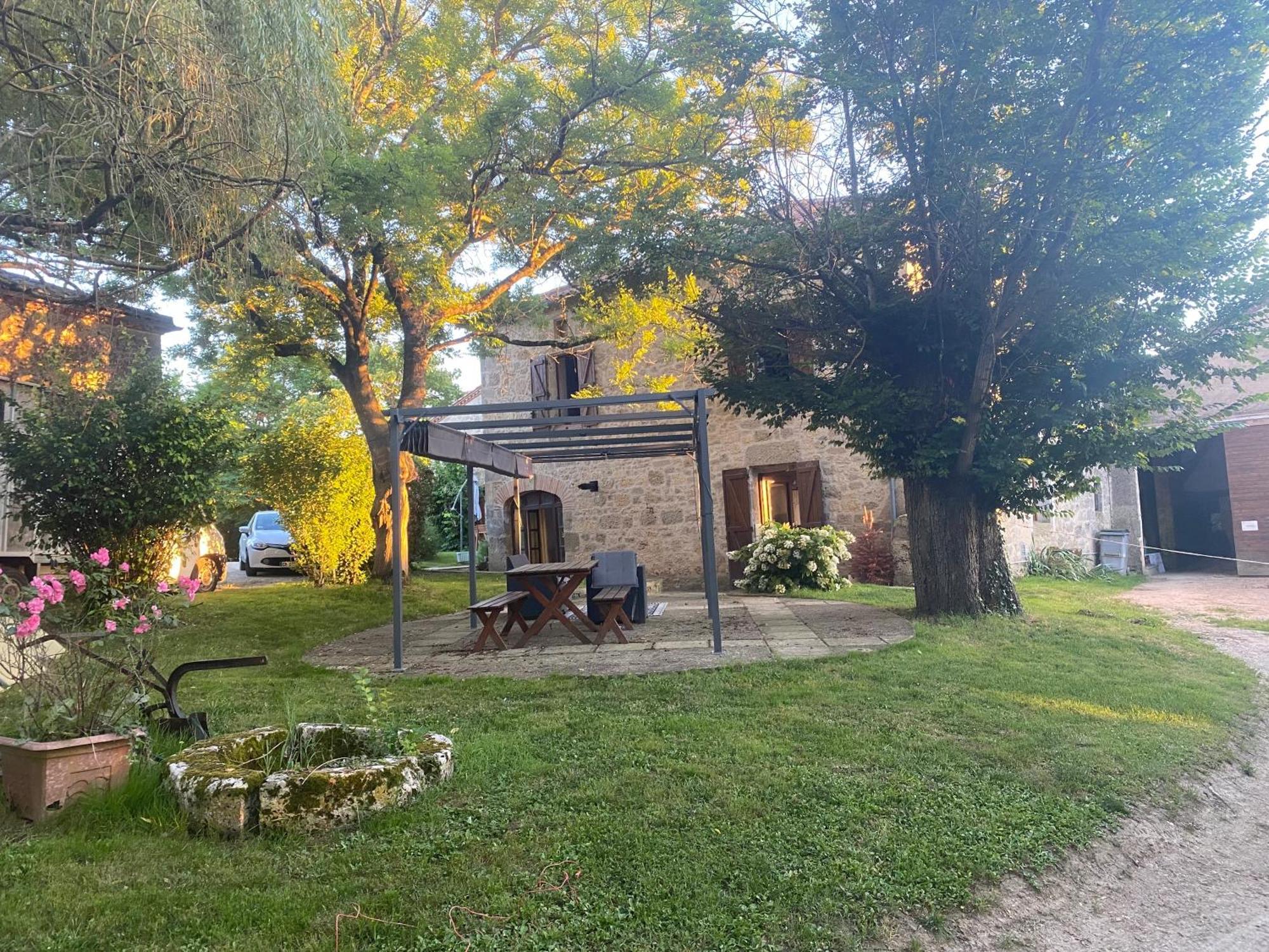 Chez Sophie -Chambres D'Hotes, Gite Et Gite Equestre Clermont-Dessous 외부 사진